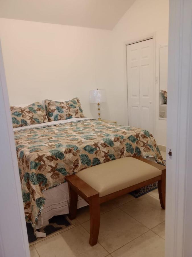 Windsor Place Hermitage Extérieur photo